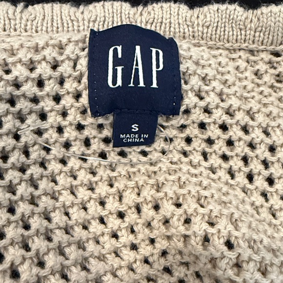 GAP Cream Knit Pullover - Picture 5 of 5